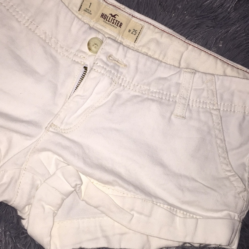 Shorts - Picture 2 of 3